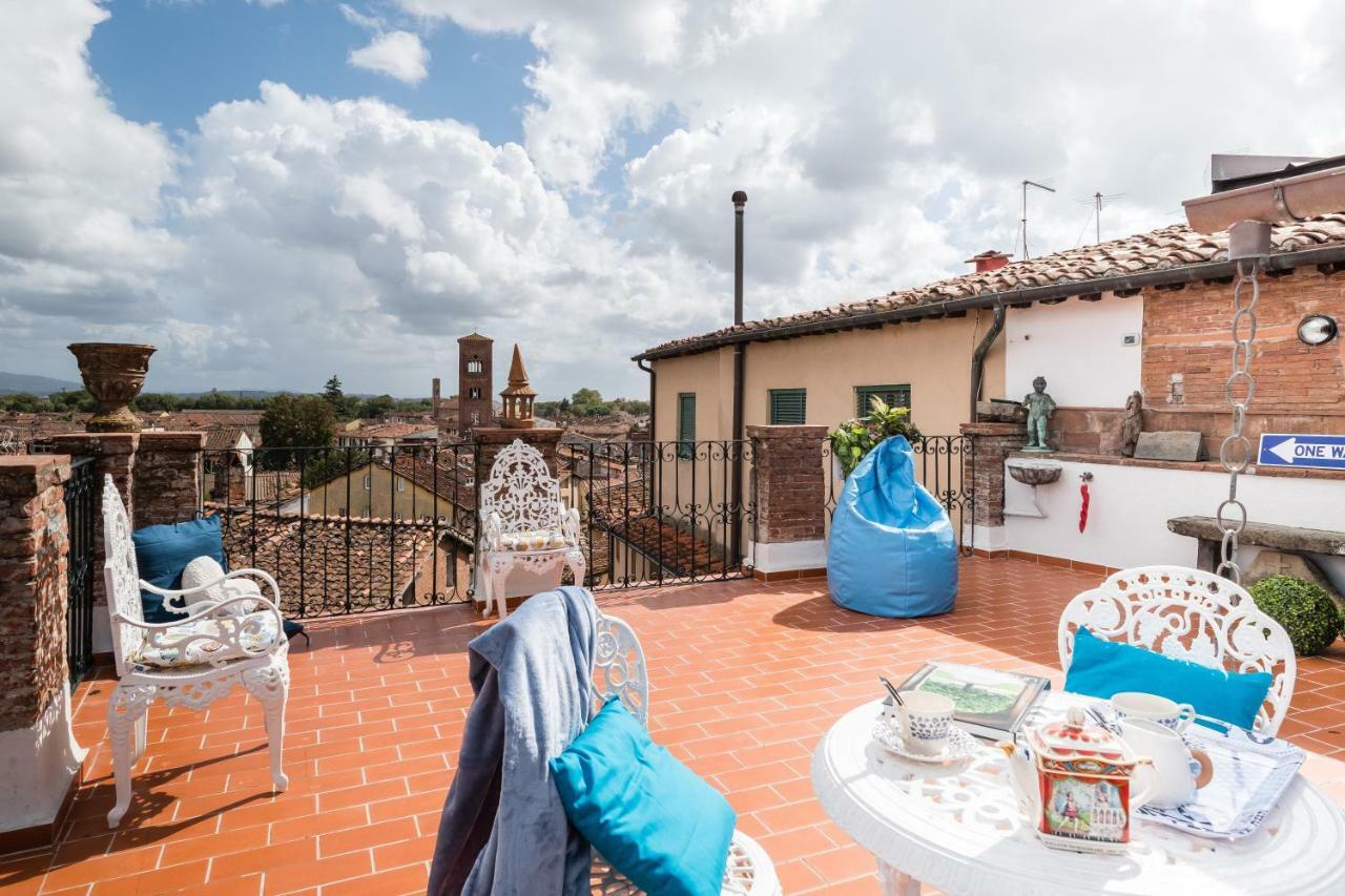 Ferienwohnung Rise And Smile Charming Penthouse Lucca Exterior foto