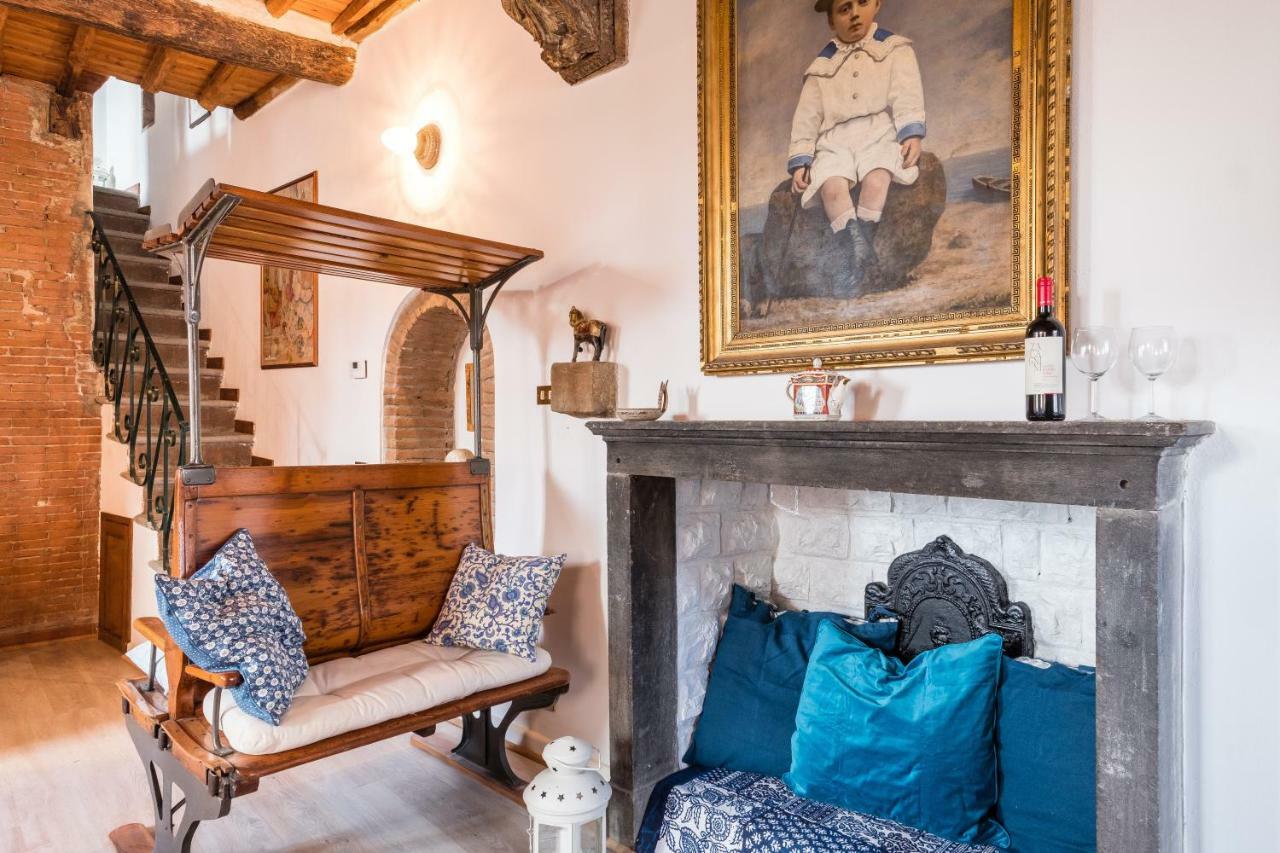 Ferienwohnung Rise And Smile Charming Penthouse Lucca Exterior foto
