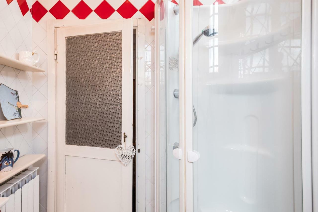 Ferienwohnung Rise And Smile Charming Penthouse Lucca Exterior foto